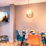 Fabulous 2 Bedroom Apartment In Manchester Centre